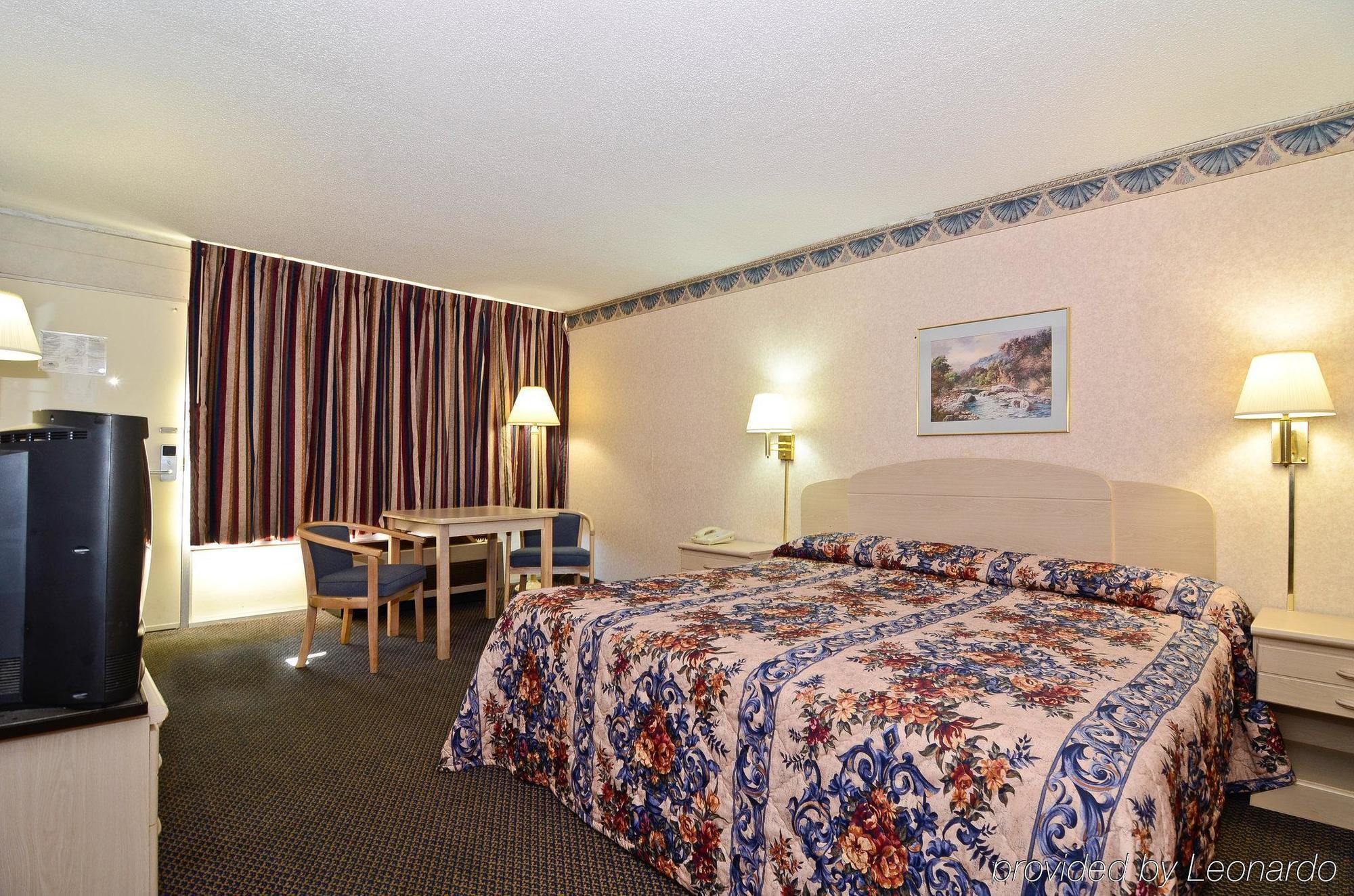 The Sanford Inn 部屋 写真