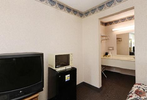 The Sanford Inn 部屋 写真